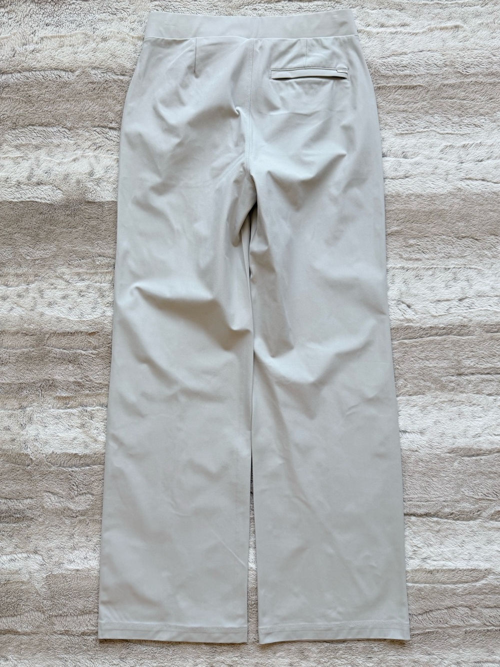 Vuori Women's Meta WideLeg Pants in Vapor - Picture 6 of 14